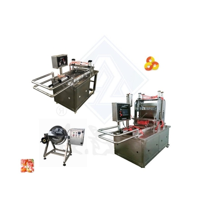 1900*900*1620mm Bear Leaves Candy Depositing Machine Gummy Candy Making Machine Multifunctional